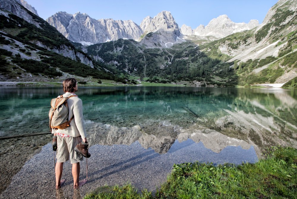 mann_am_sebensee_01.jpg mann_am_sebensee_01.jpg