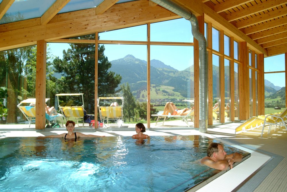 c_familienbad_ehrwald_solebecken.jpg